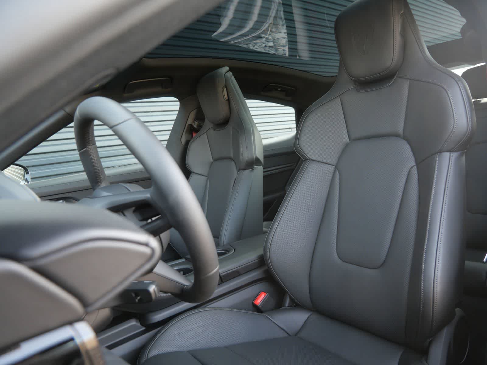 Thumbnail: 2026 Porsche Taycan - 5