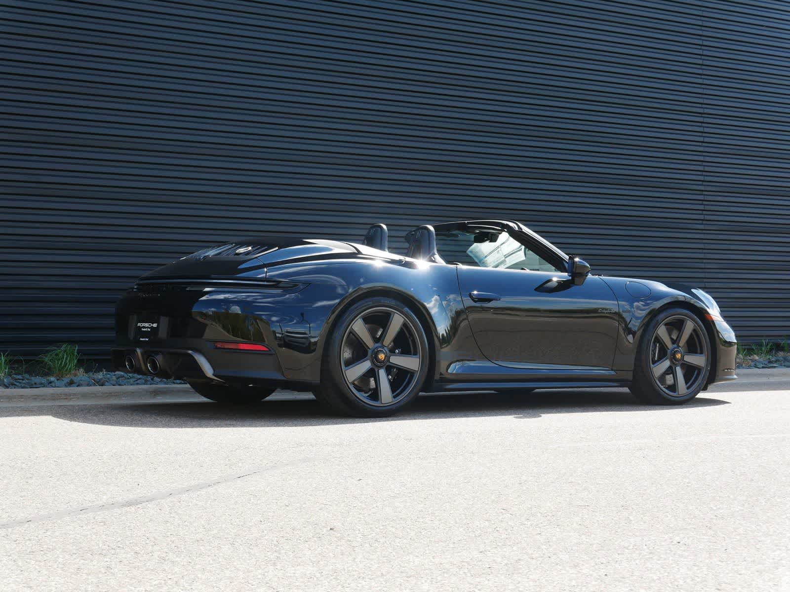 Thumbnail: 2026 Porsche 911 - 26