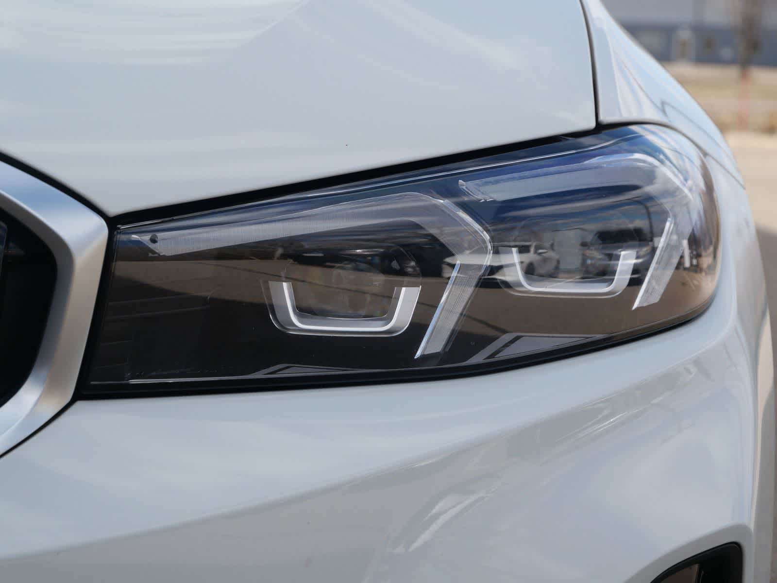 Thumbnail: 2023 BMW 3 Series - 6