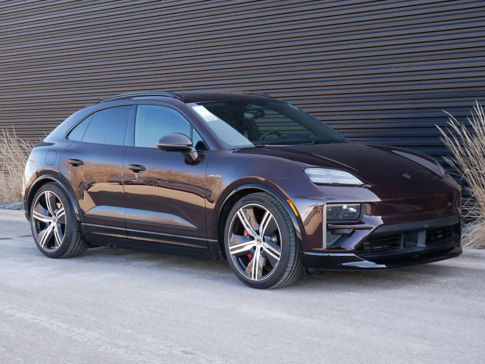 Thumbnail: 2024 Porsche Macan - 26