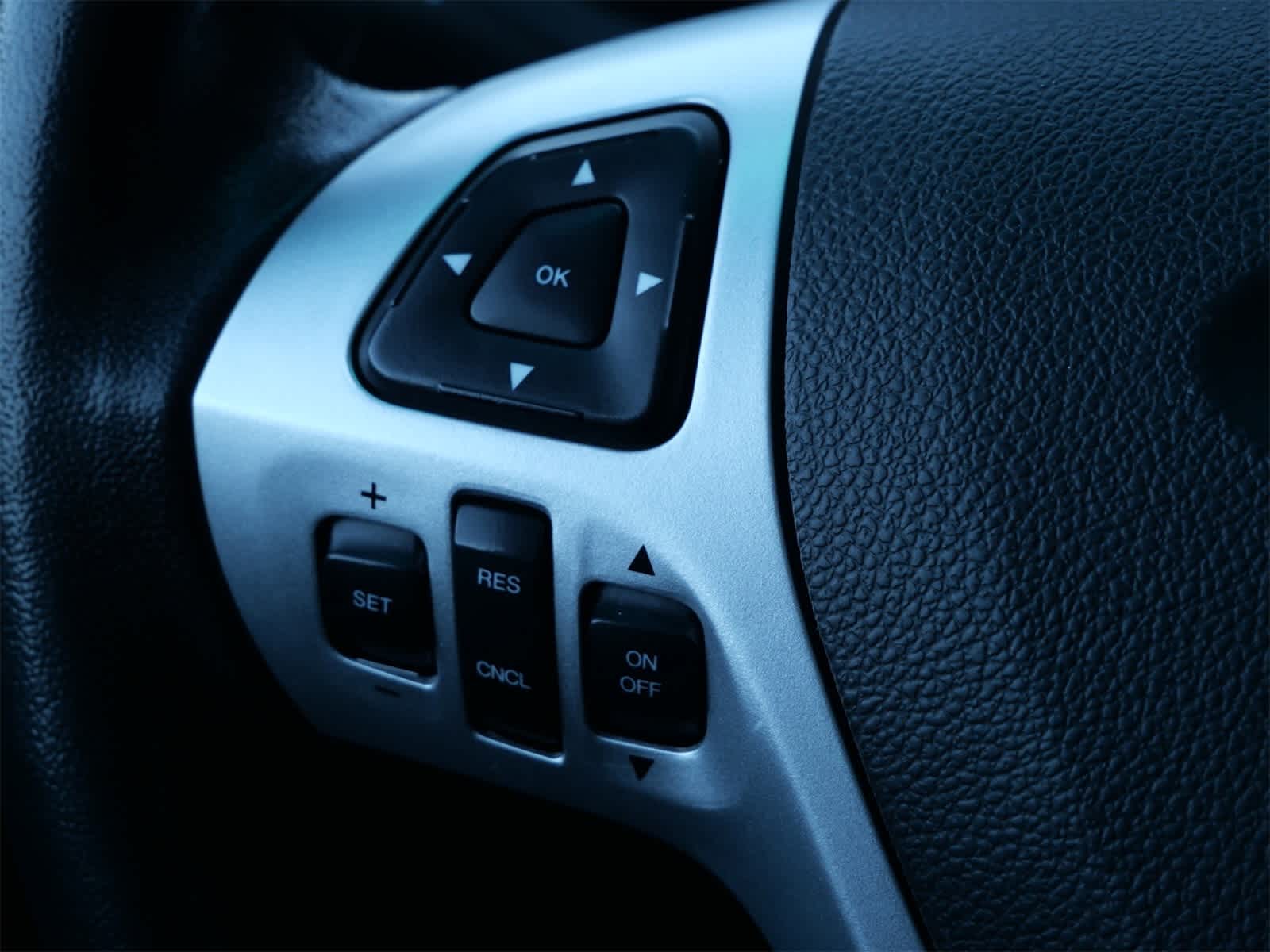 Thumbnail: 2015 Ford Explorer - 23