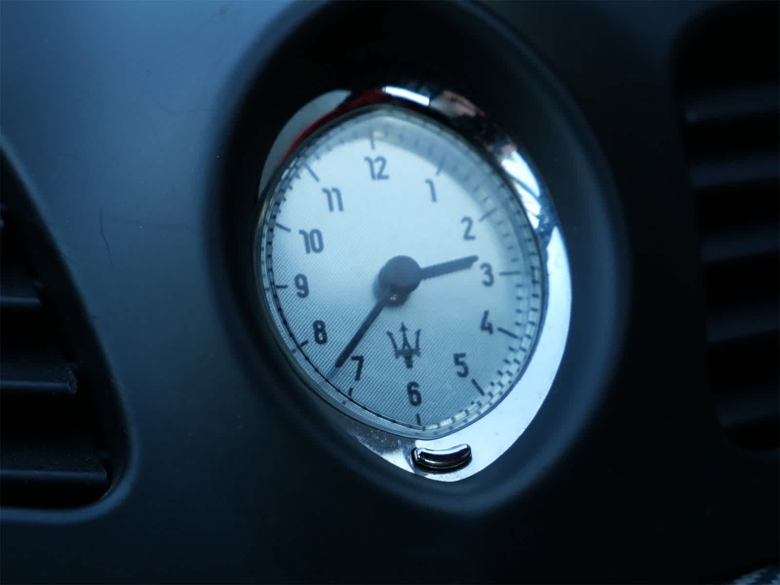 Thumbnail: 2017 Maserati GranTurismo - 11