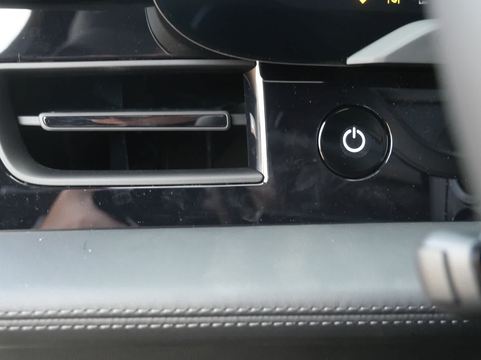 Thumbnail: 2026 Porsche Taycan - 11