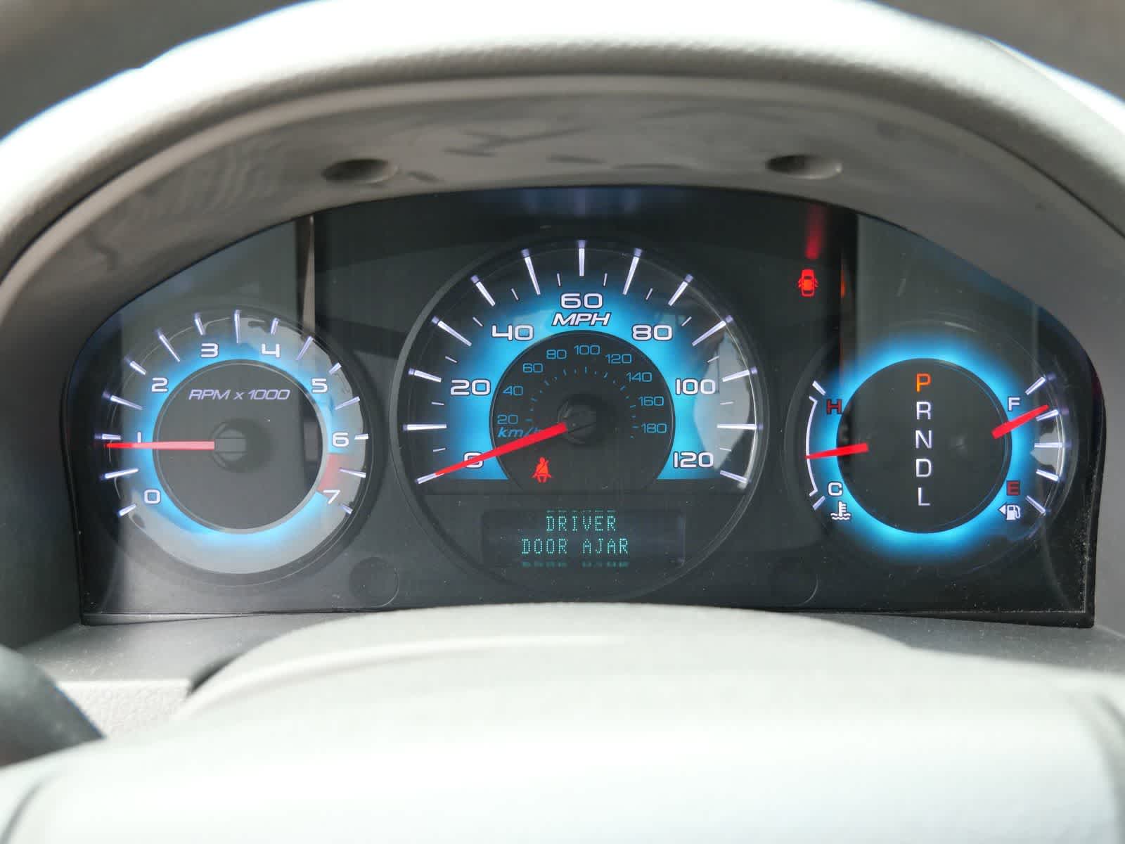 Thumbnail: 2010 Ford Fusion - 16