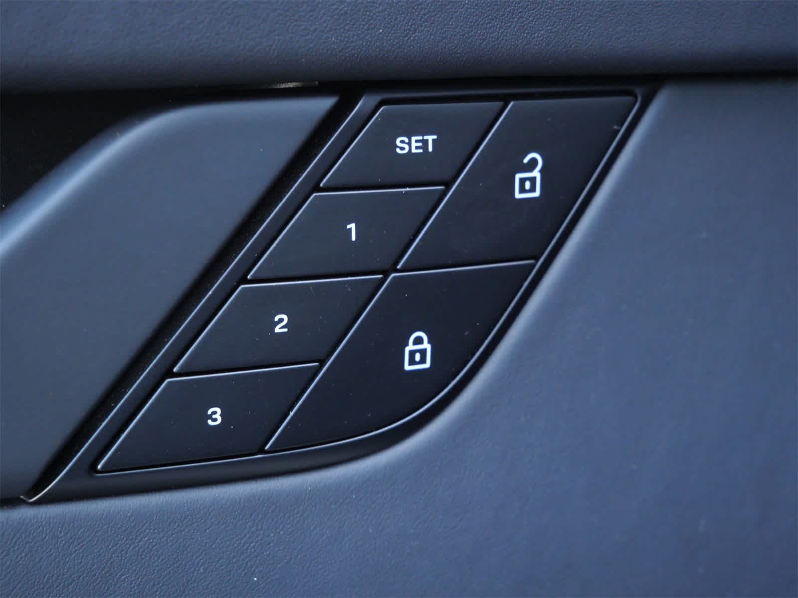 Thumbnail: 2024 Porsche 911 - 8