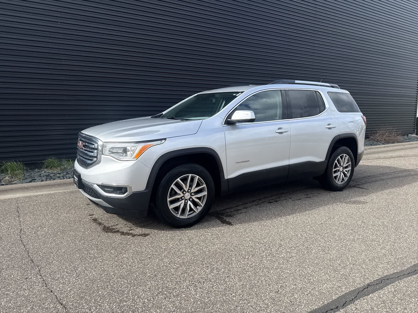 2018 GMC Acadia SLE -
                  Saint Paul, MN