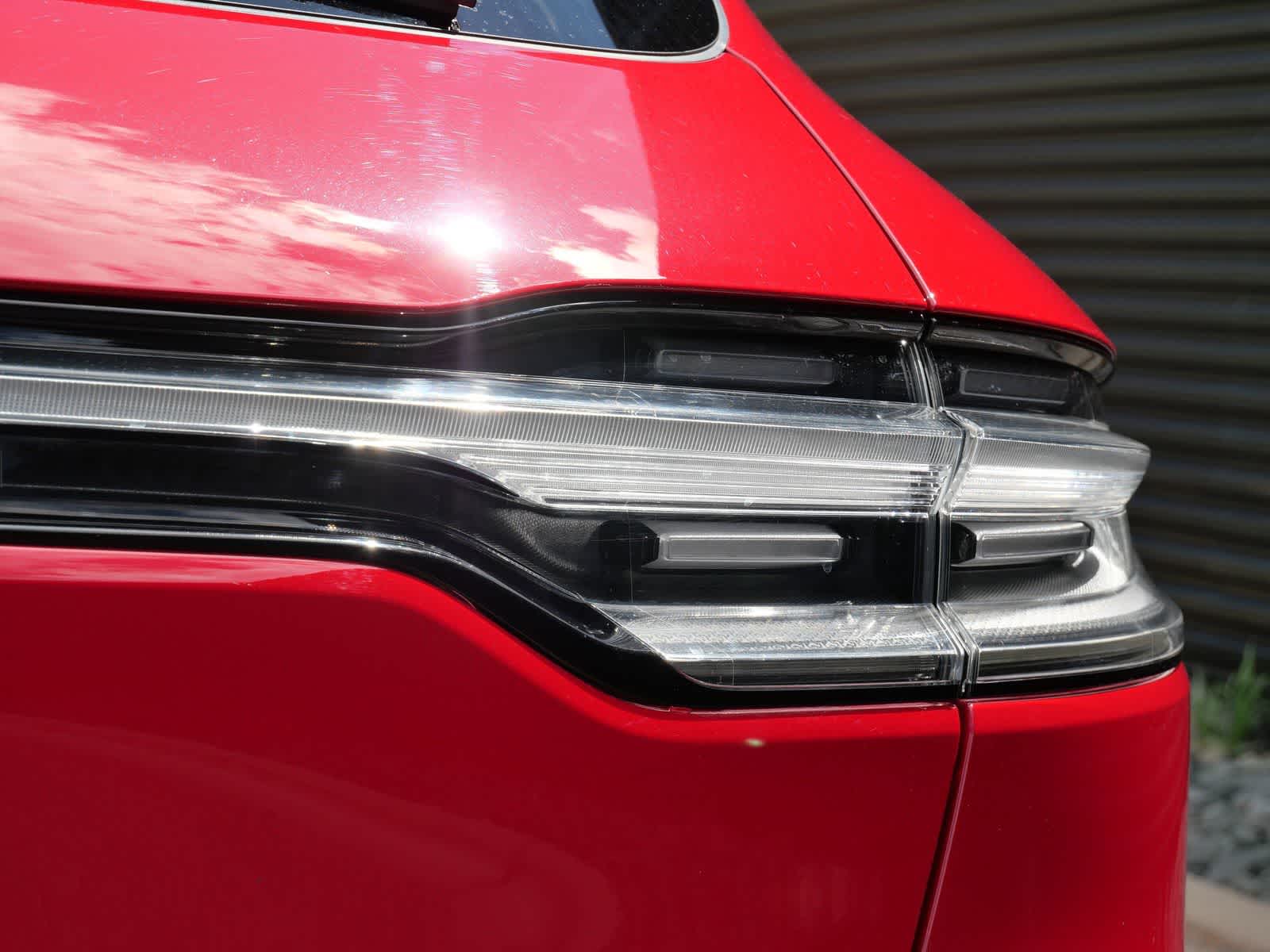 Thumbnail: 2022 Porsche Macan - 8