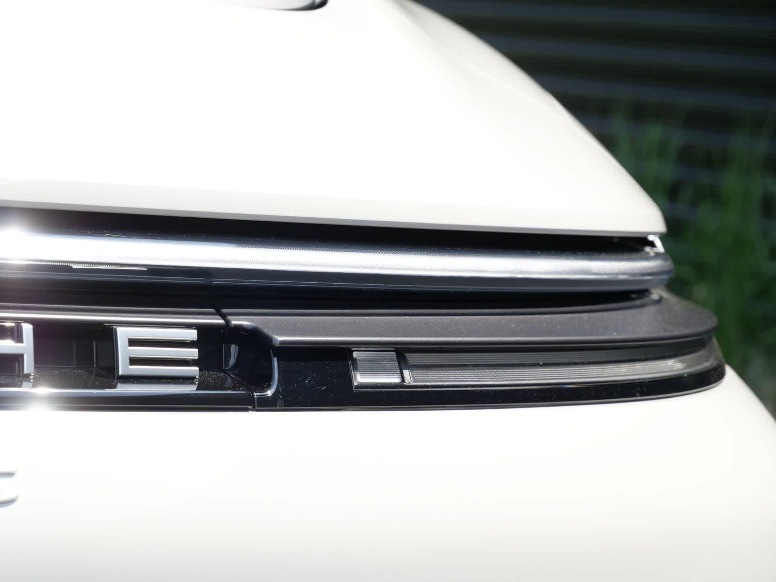 Thumbnail: 2026 Porsche 911 - 8