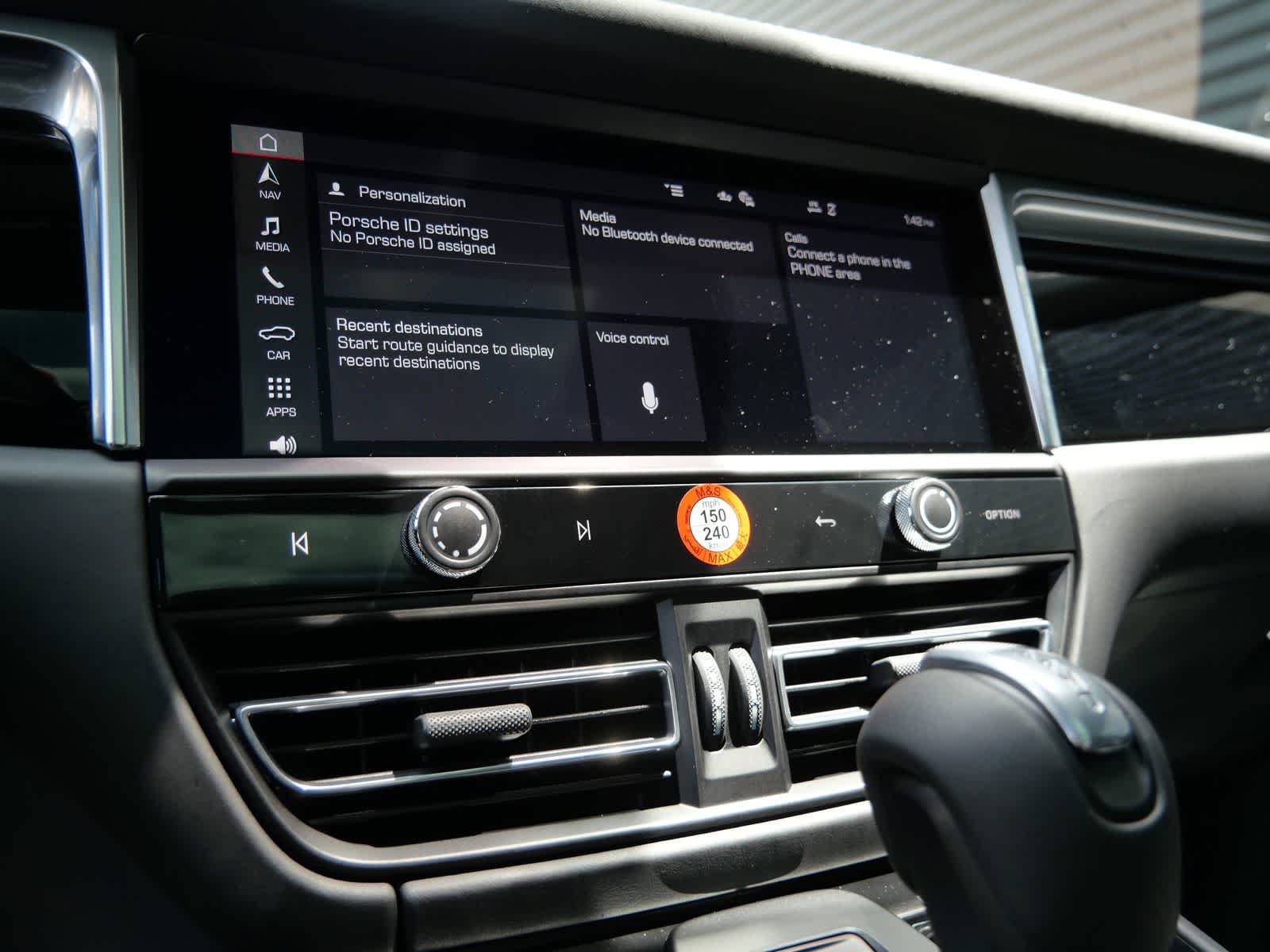 Thumbnail: 2025 Porsche Macan - 19