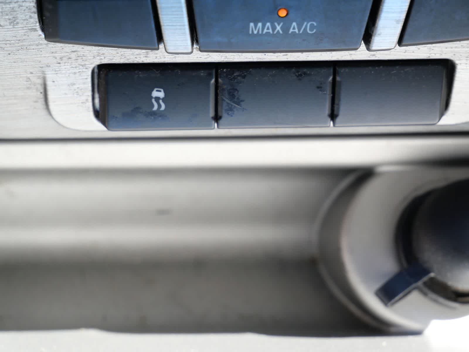 Thumbnail: 2010 Ford Fusion - 23