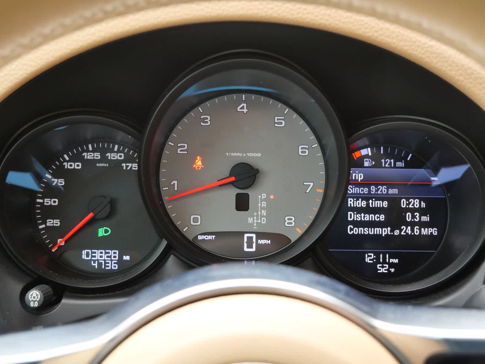 Thumbnail: 2015 Porsche Macan - 21
