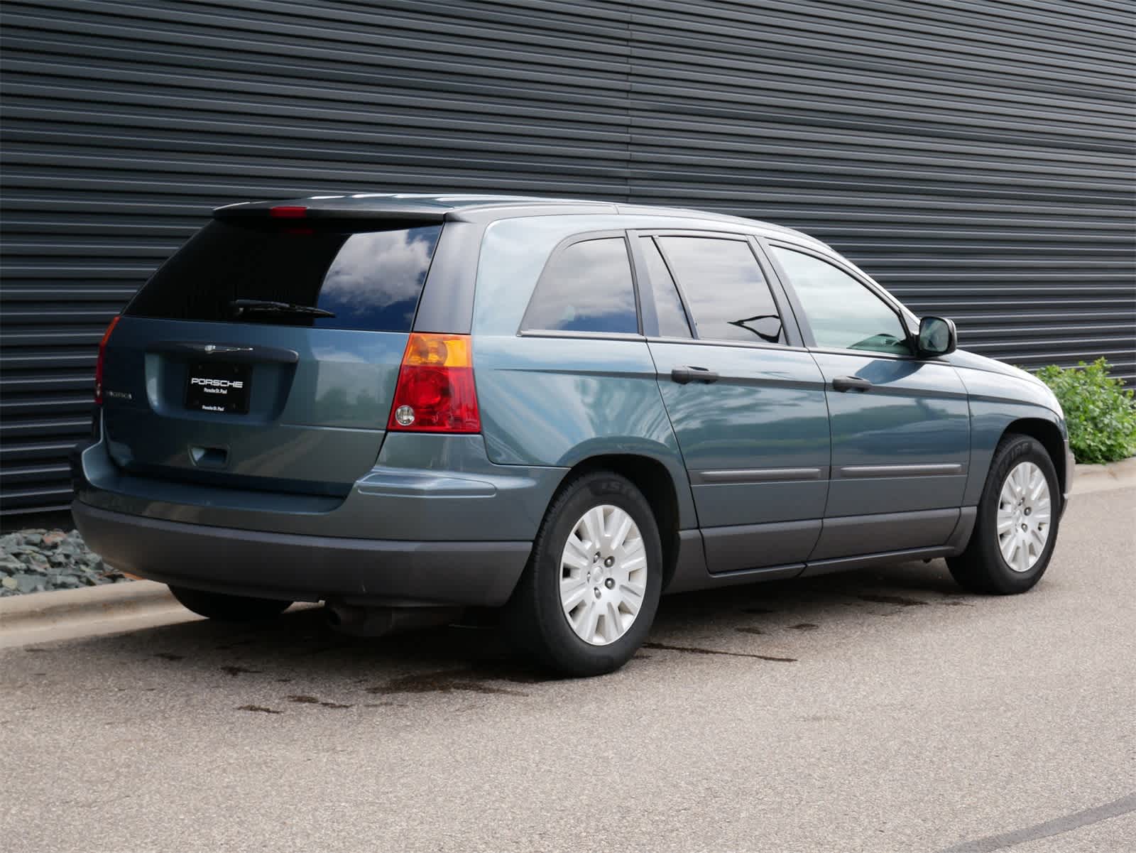 Thumbnail: 2006 Chrysler Pacifica - 26