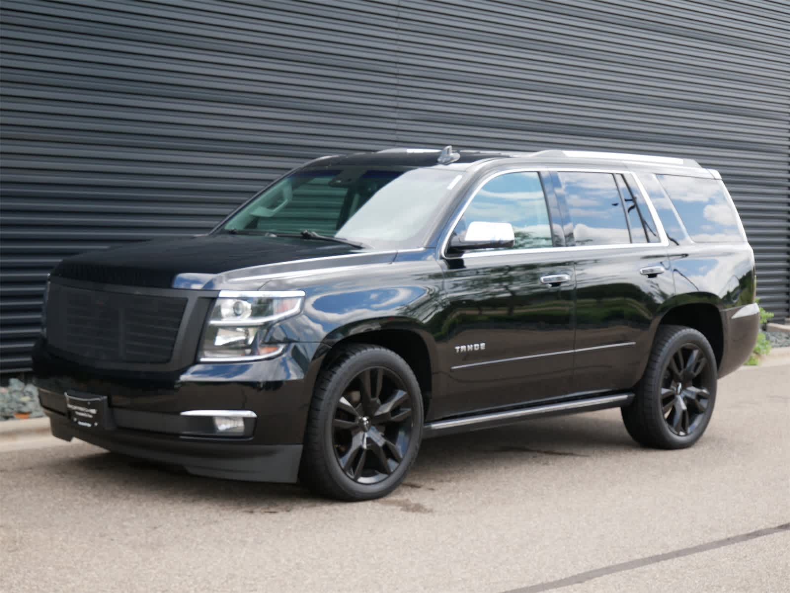 2017 Chevrolet Tahoe Premier -
                  Saint Paul, MN