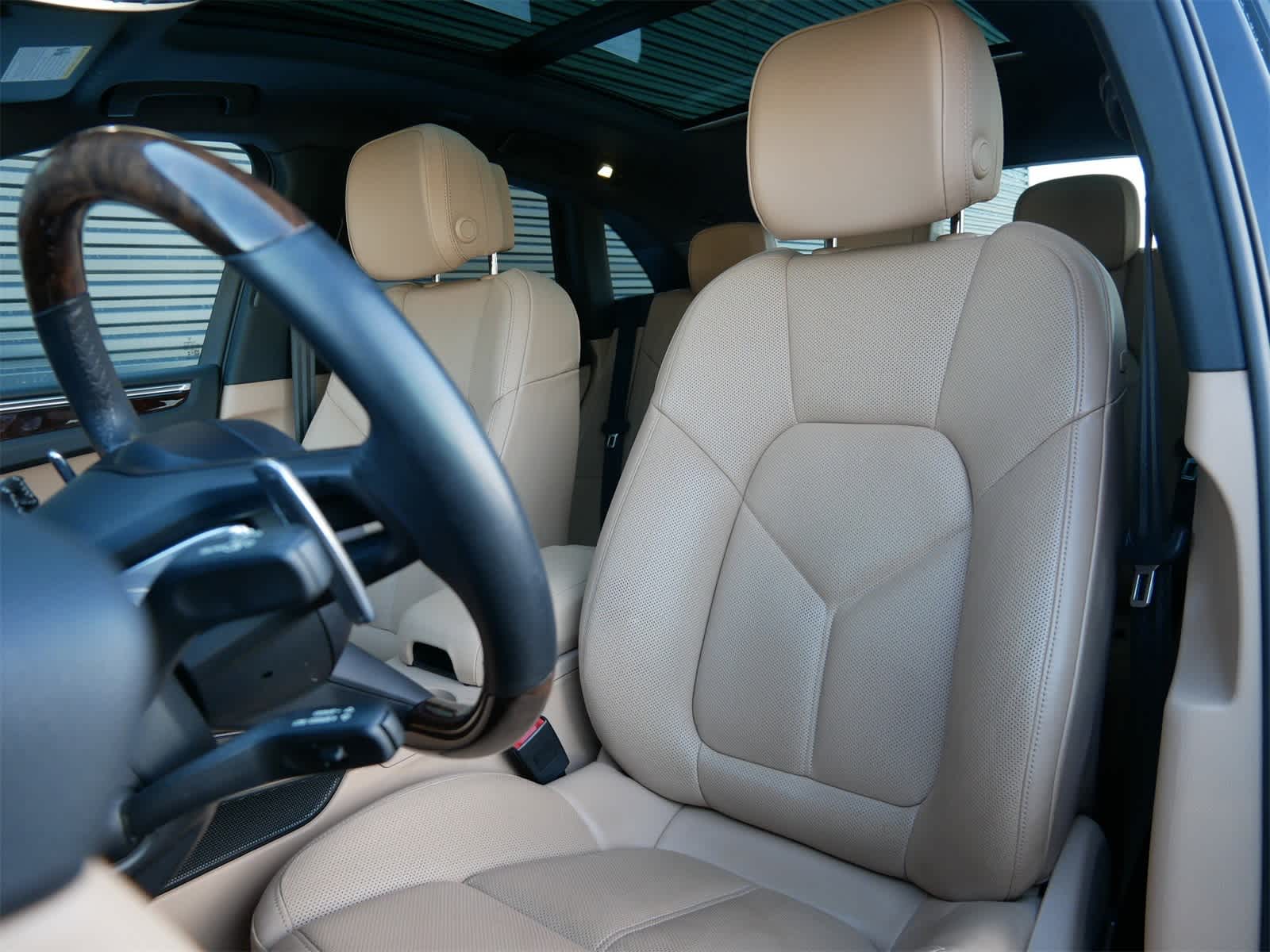 Thumbnail: 2024 Porsche Macan - 5