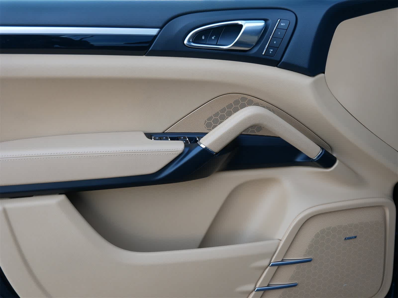 Thumbnail: 2014 Porsche Cayenne - 9