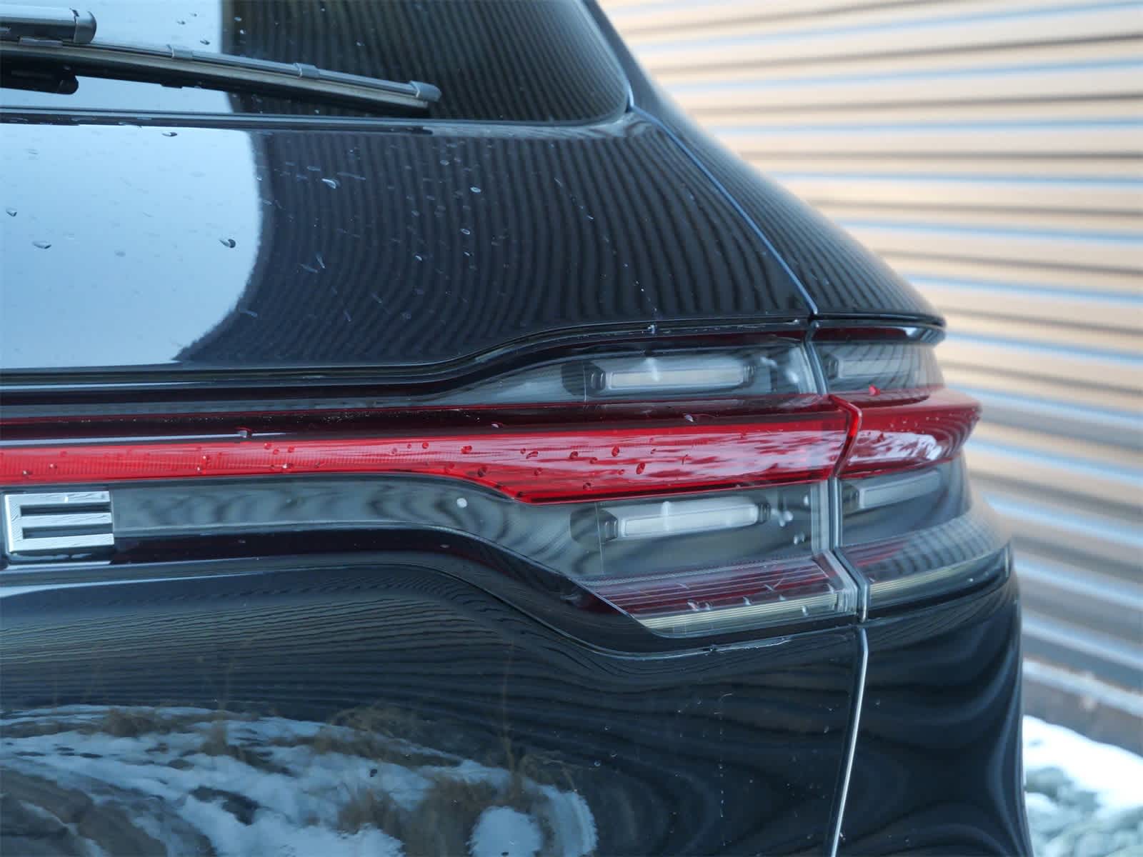 Thumbnail: 2020 Porsche Macan - 8