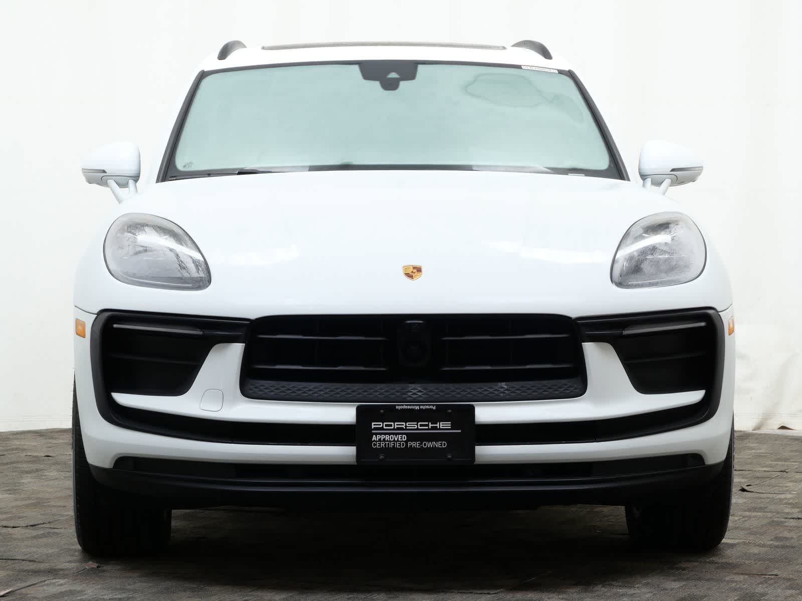 Thumbnail: 2025 Porsche Macan - 10