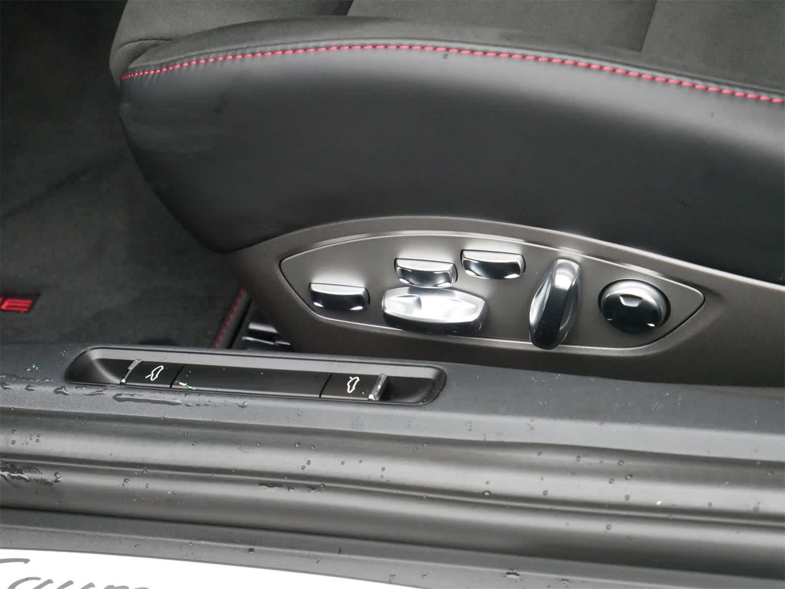 Thumbnail: 2025 Porsche 718 Cayman - 10