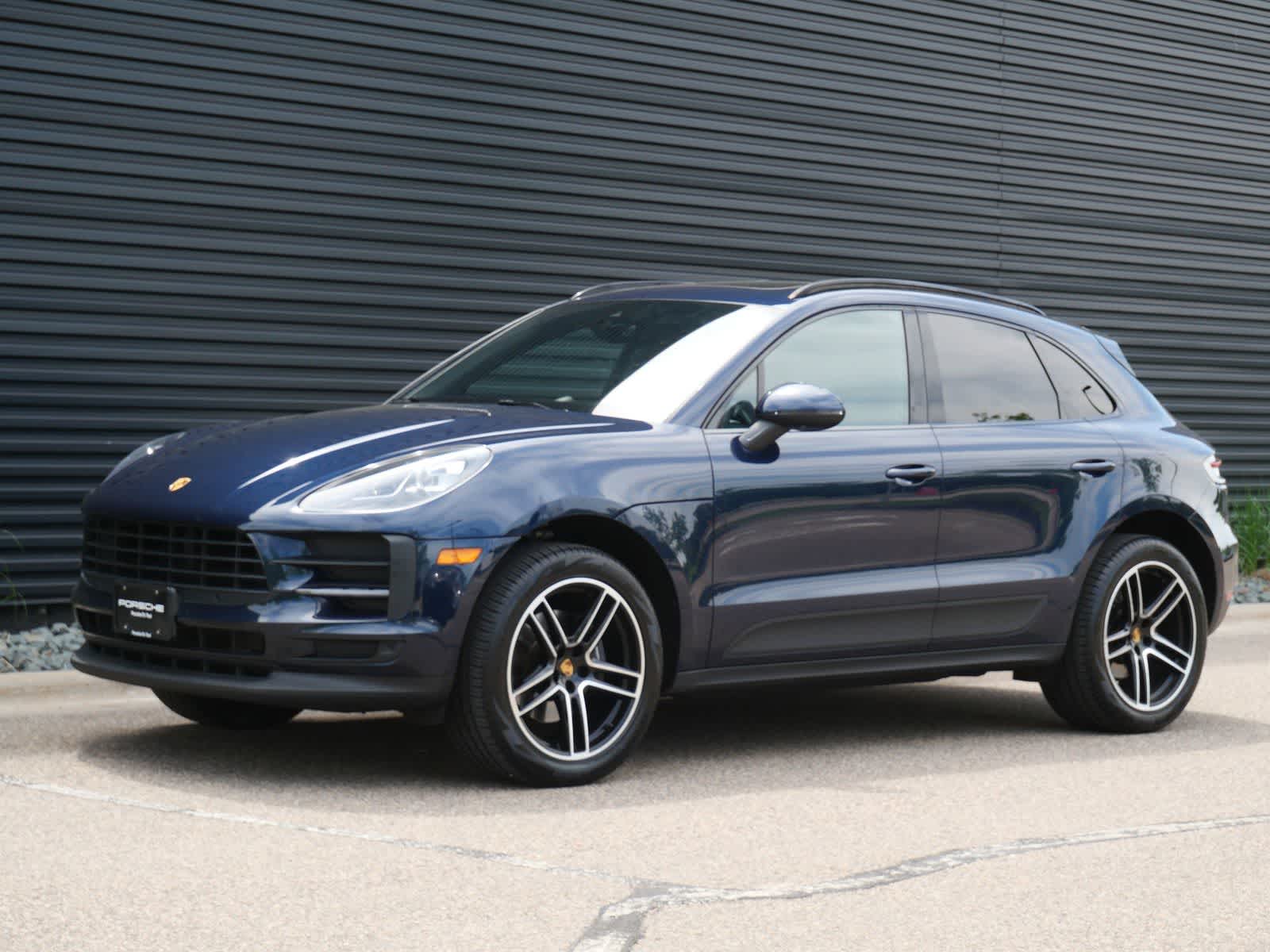 Thumbnail: 2020 Porsche Macan - 1