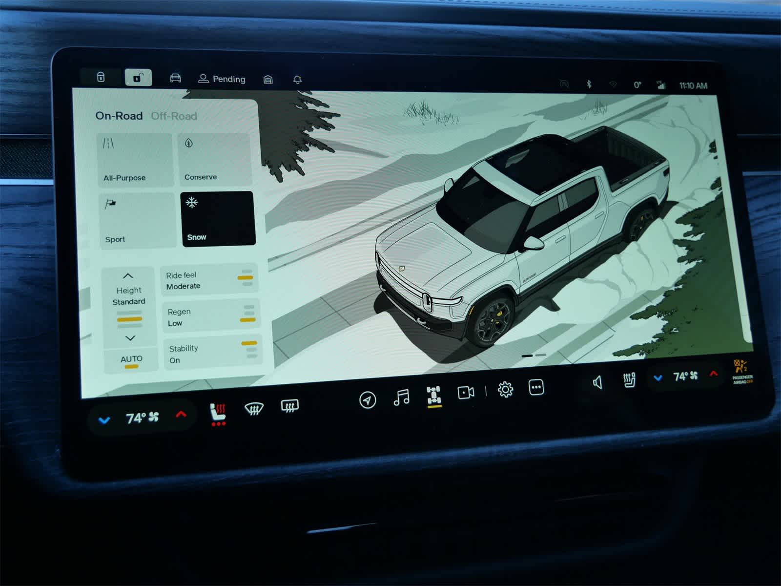 Thumbnail: 2022 Rivian R1T - 24