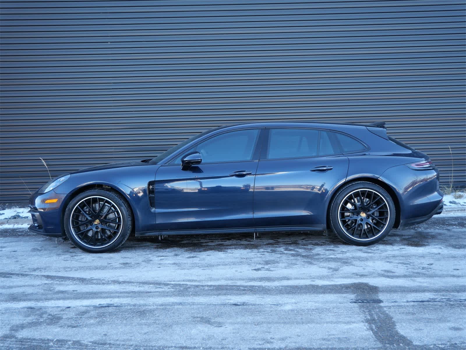 Thumbnail: 2020 Porsche Panamera - 2