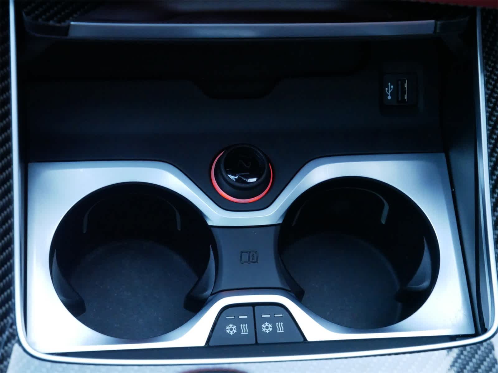 Thumbnail: 2022 BMW X6 - 22