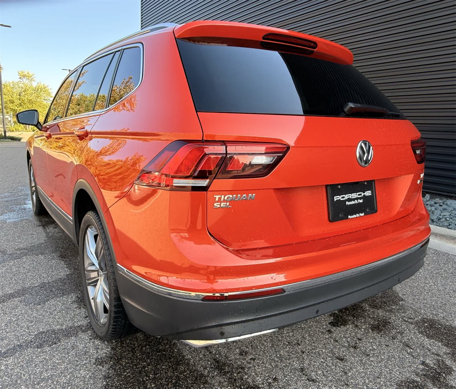 Thumbnail: 2018 Volkswagen Tiguan - 5