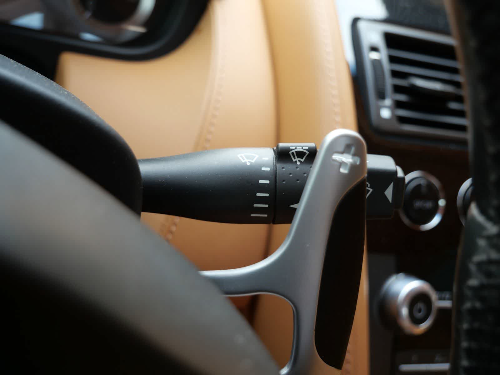 Thumbnail: 2012 Aston Martin Vantage - 24