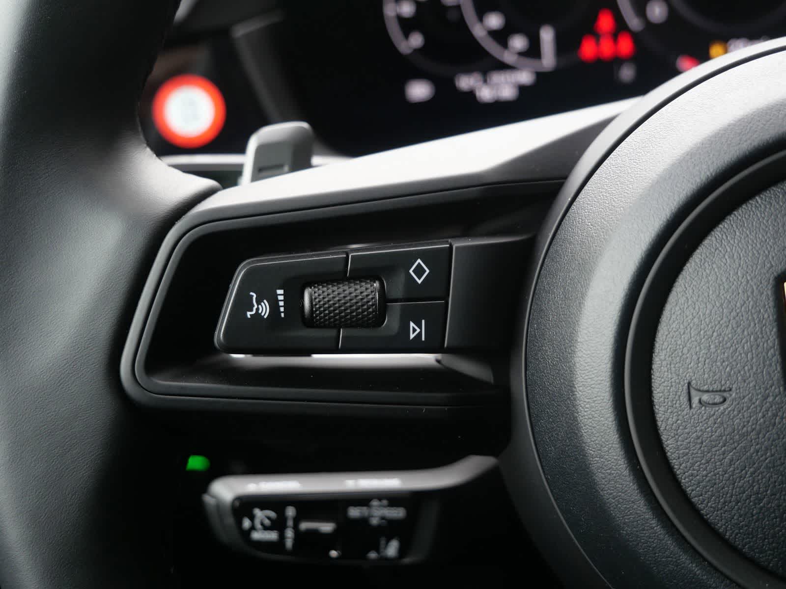 Thumbnail: 2026 Porsche Cayenne - 21