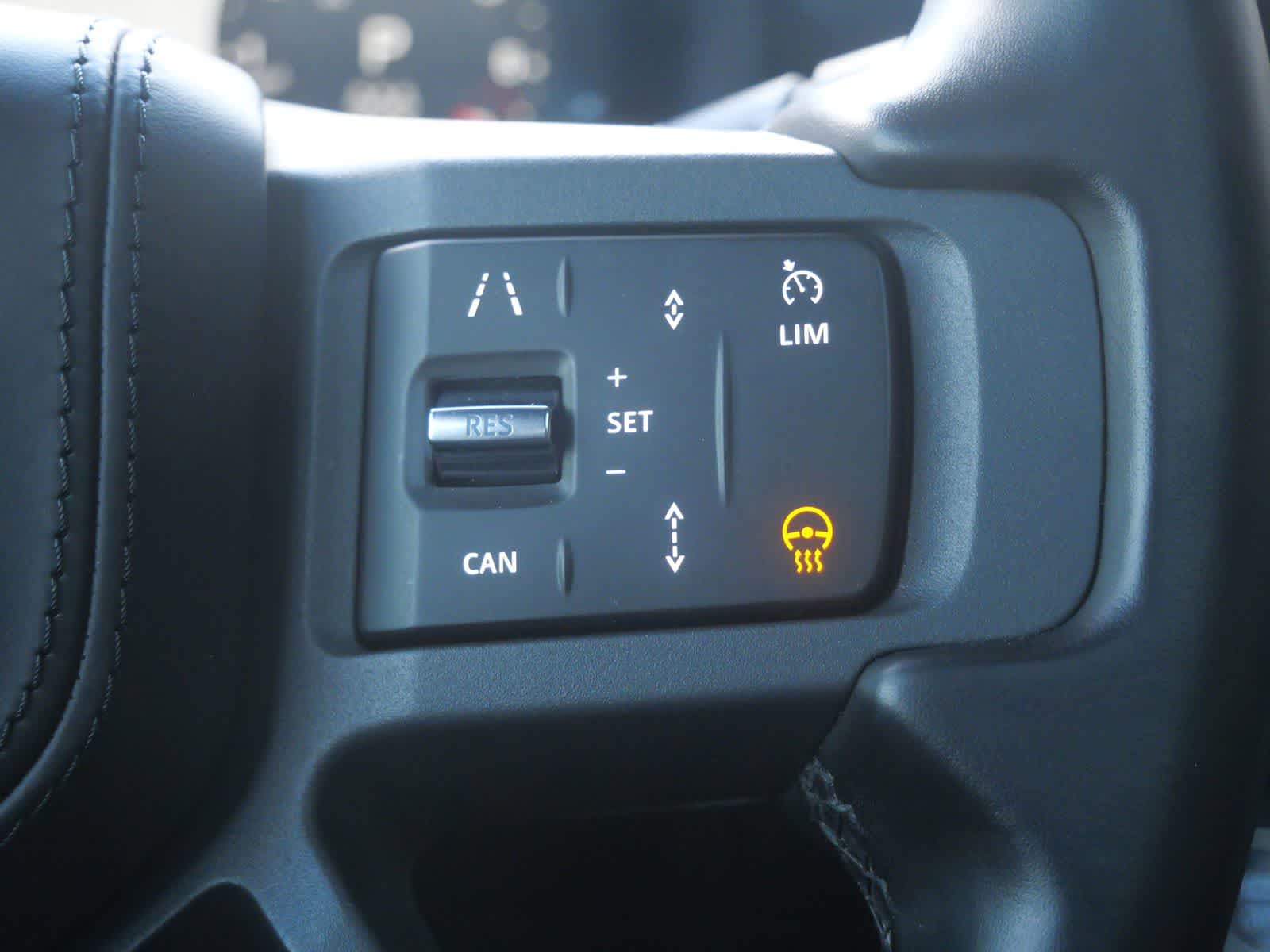 Thumbnail: 2024 Land Rover Defender - 19