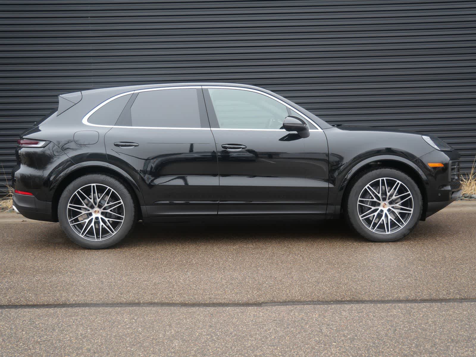 Thumbnail: 2025 Porsche Cayenne - 27