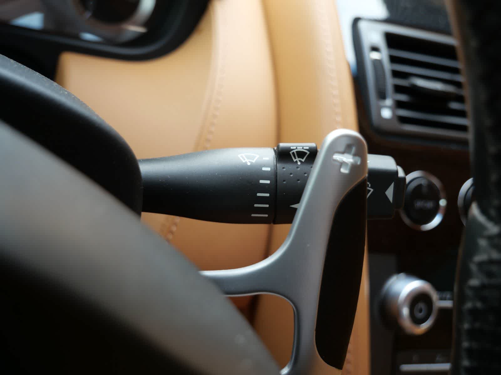 Thumbnail: 2012 Aston Martin Vantage - 24