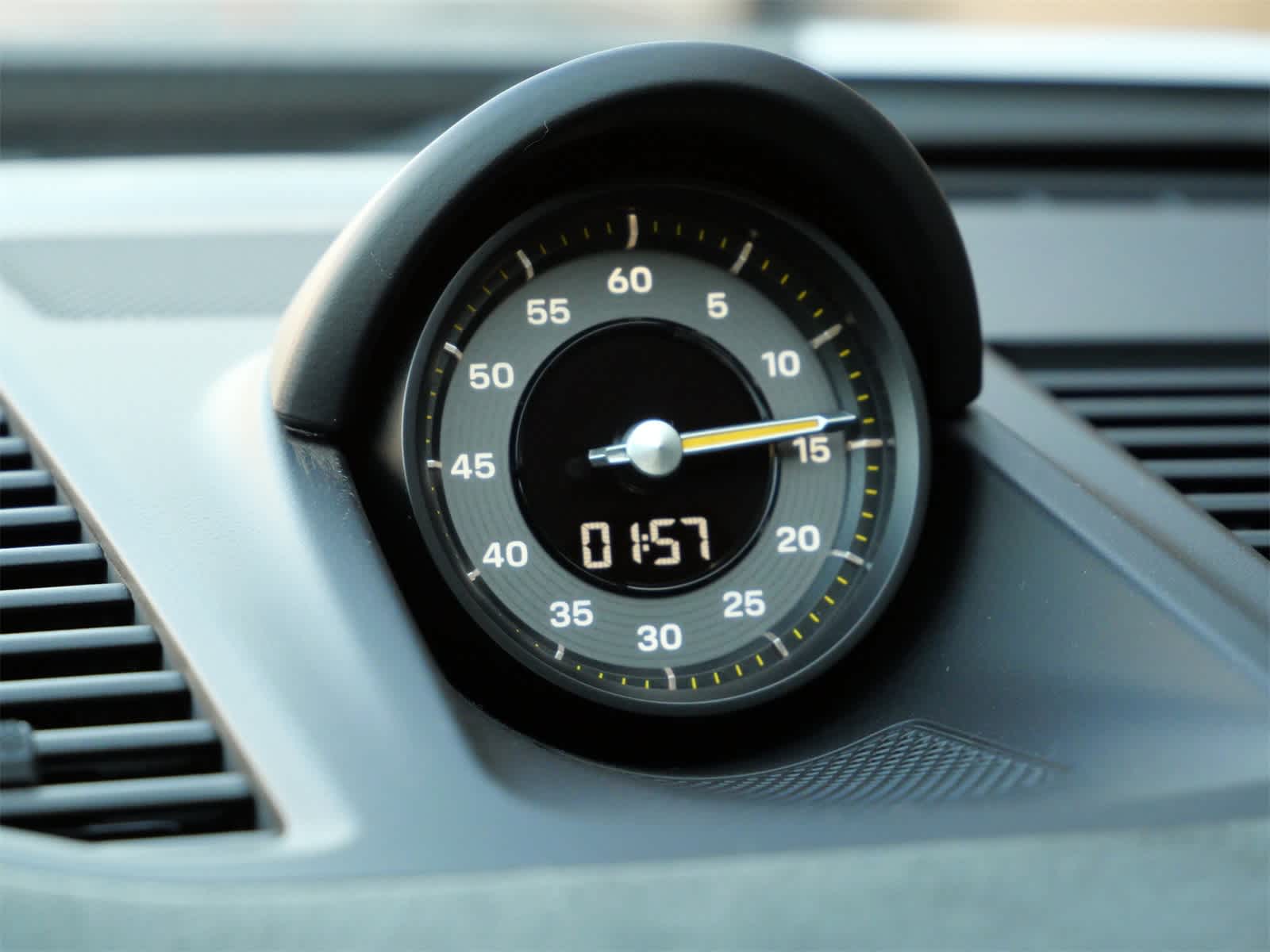 Thumbnail: 2025 Porsche 911 - 11