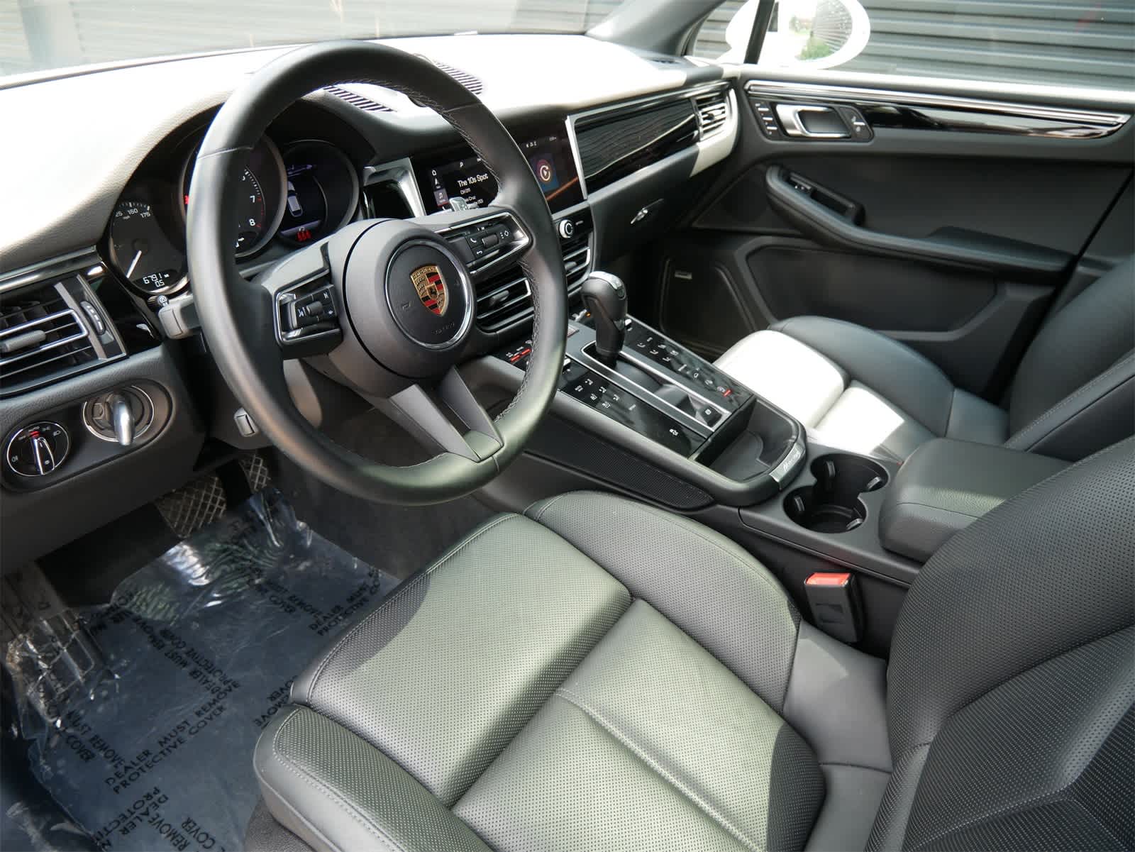 Thumbnail: 2024 Porsche Macan - 4