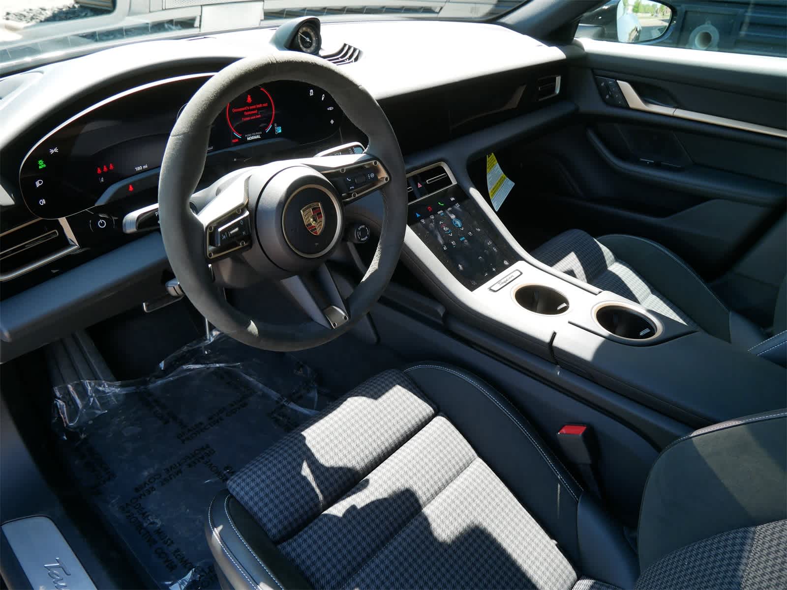 Thumbnail: 2025 Porsche Taycan - 4