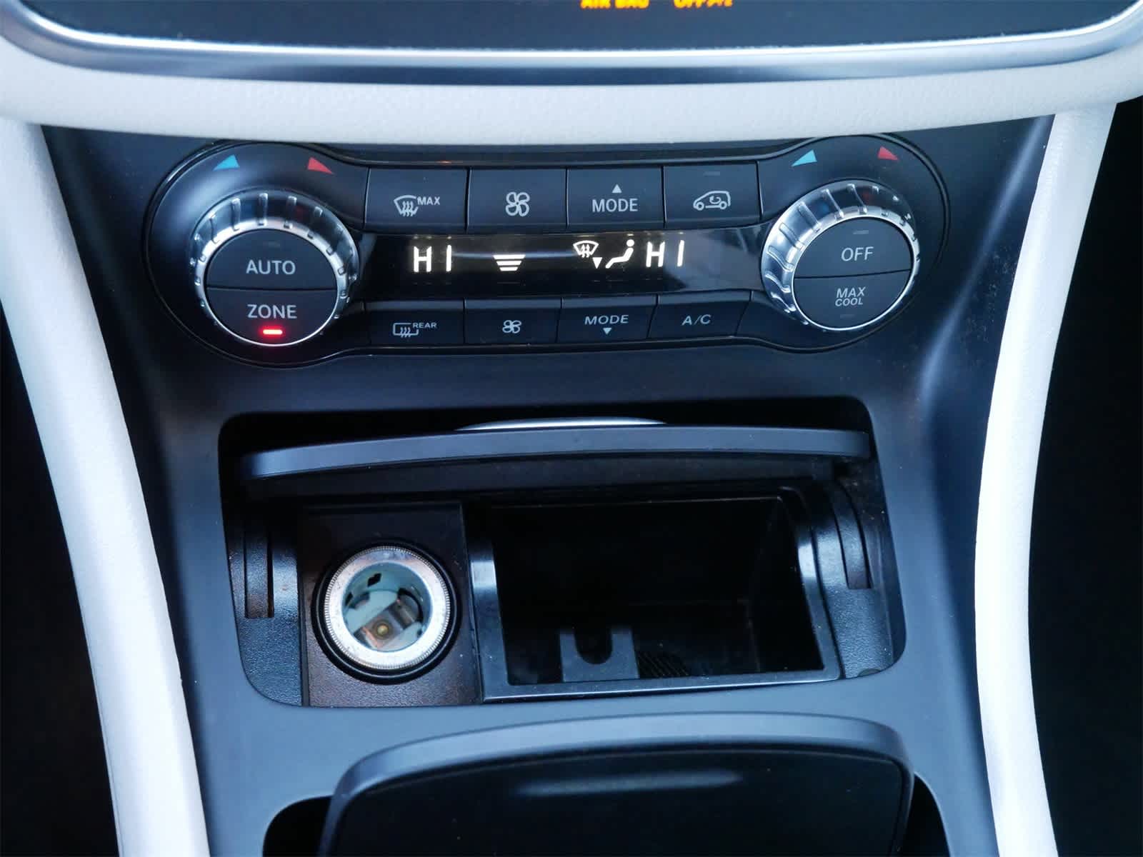 Thumbnail: 2015 Mercedes-Benz CLA - 17