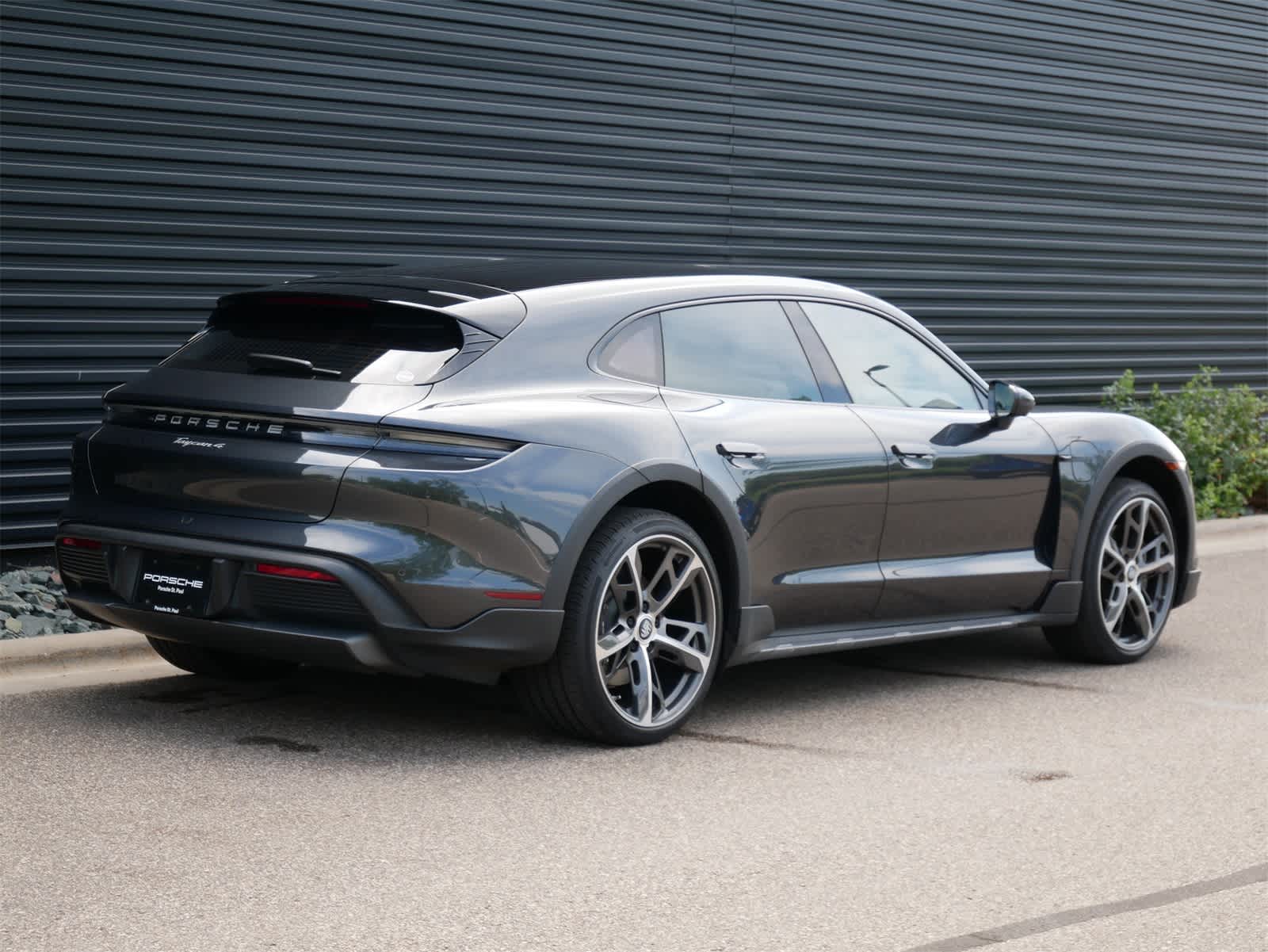 Thumbnail: 2021 Porsche Taycan - 24