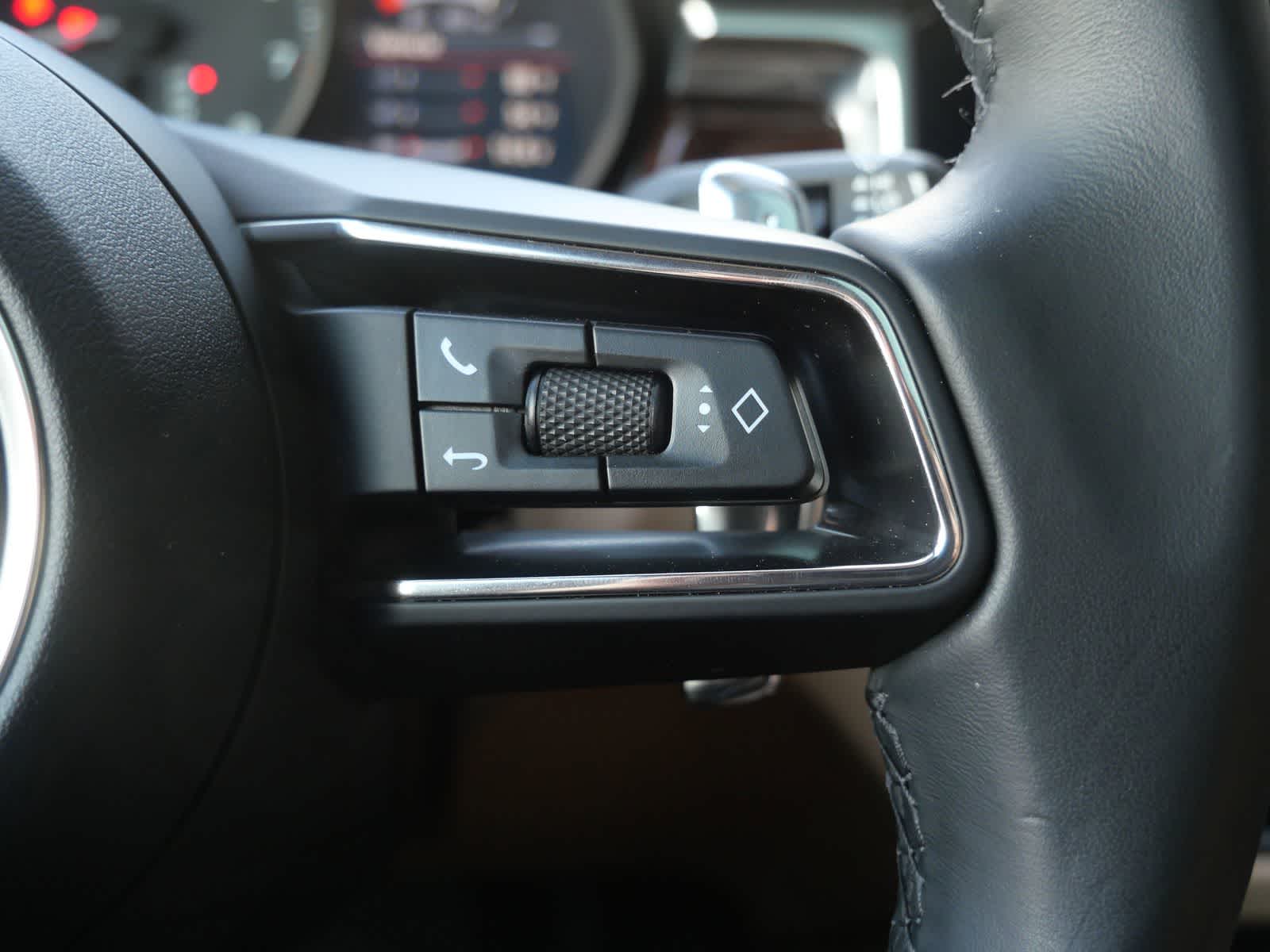 Thumbnail: 2024 Porsche Macan - 21