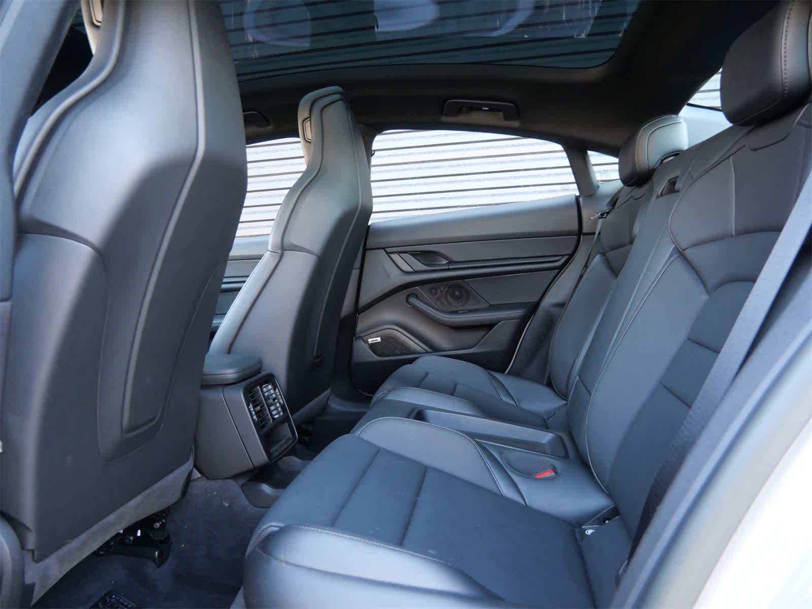 Thumbnail: 2024 Porsche Taycan - 11