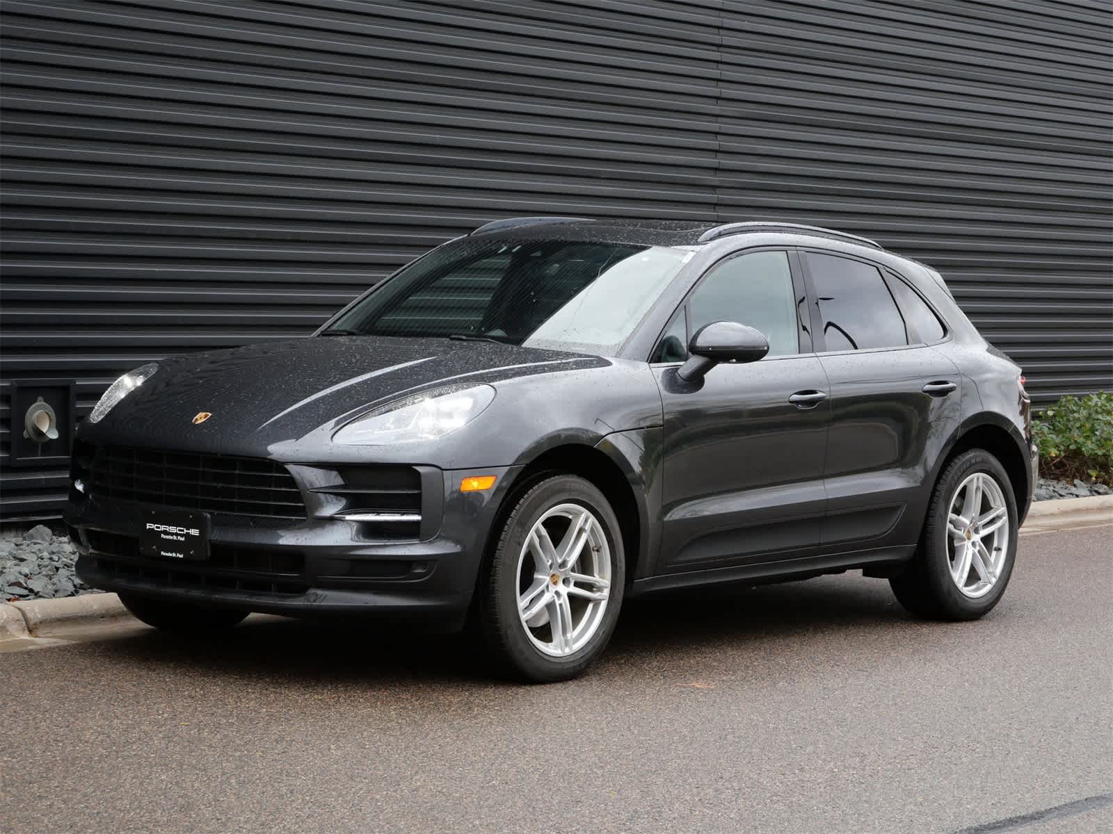 Thumbnail: 2020 Porsche Macan - 1