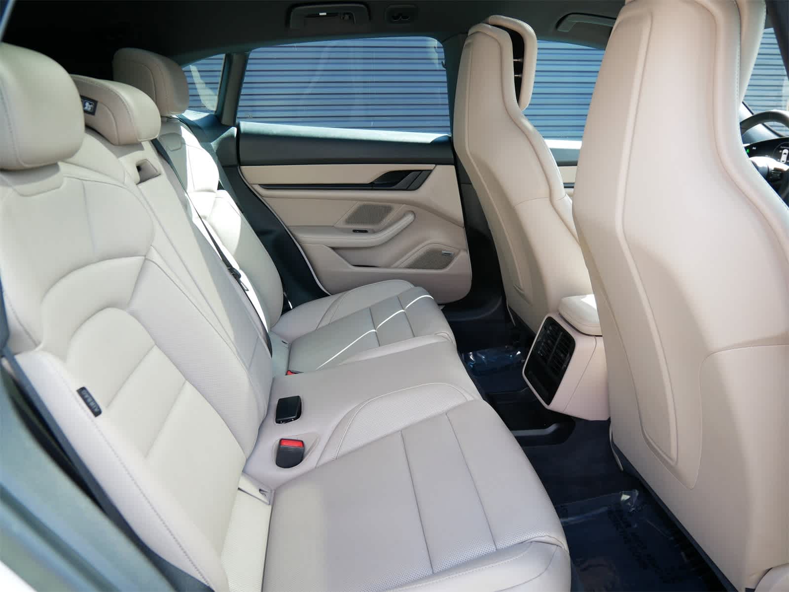 Thumbnail: 2023 Porsche Taycan - 28