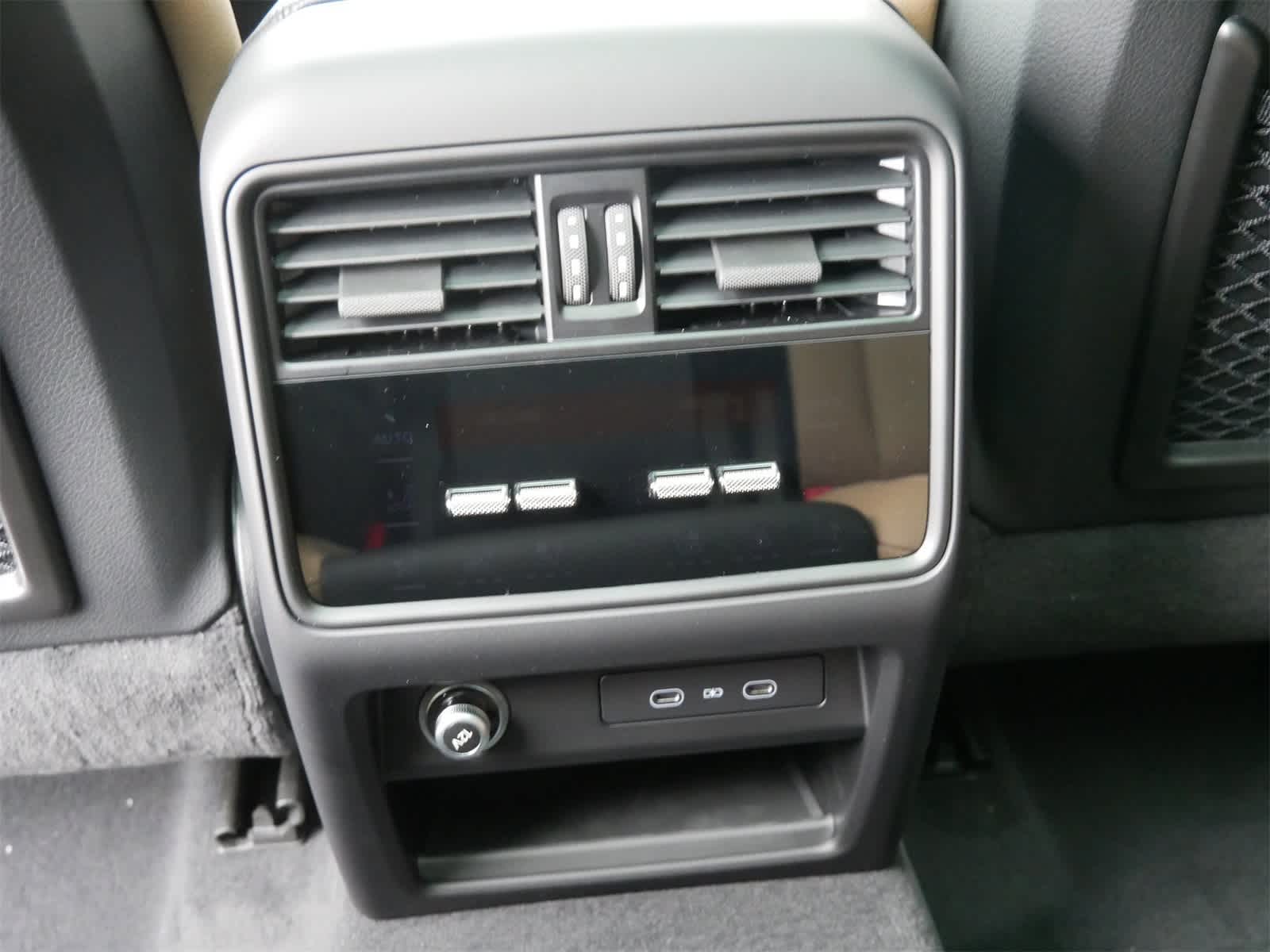 Thumbnail: 2026 Porsche Cayenne - 13