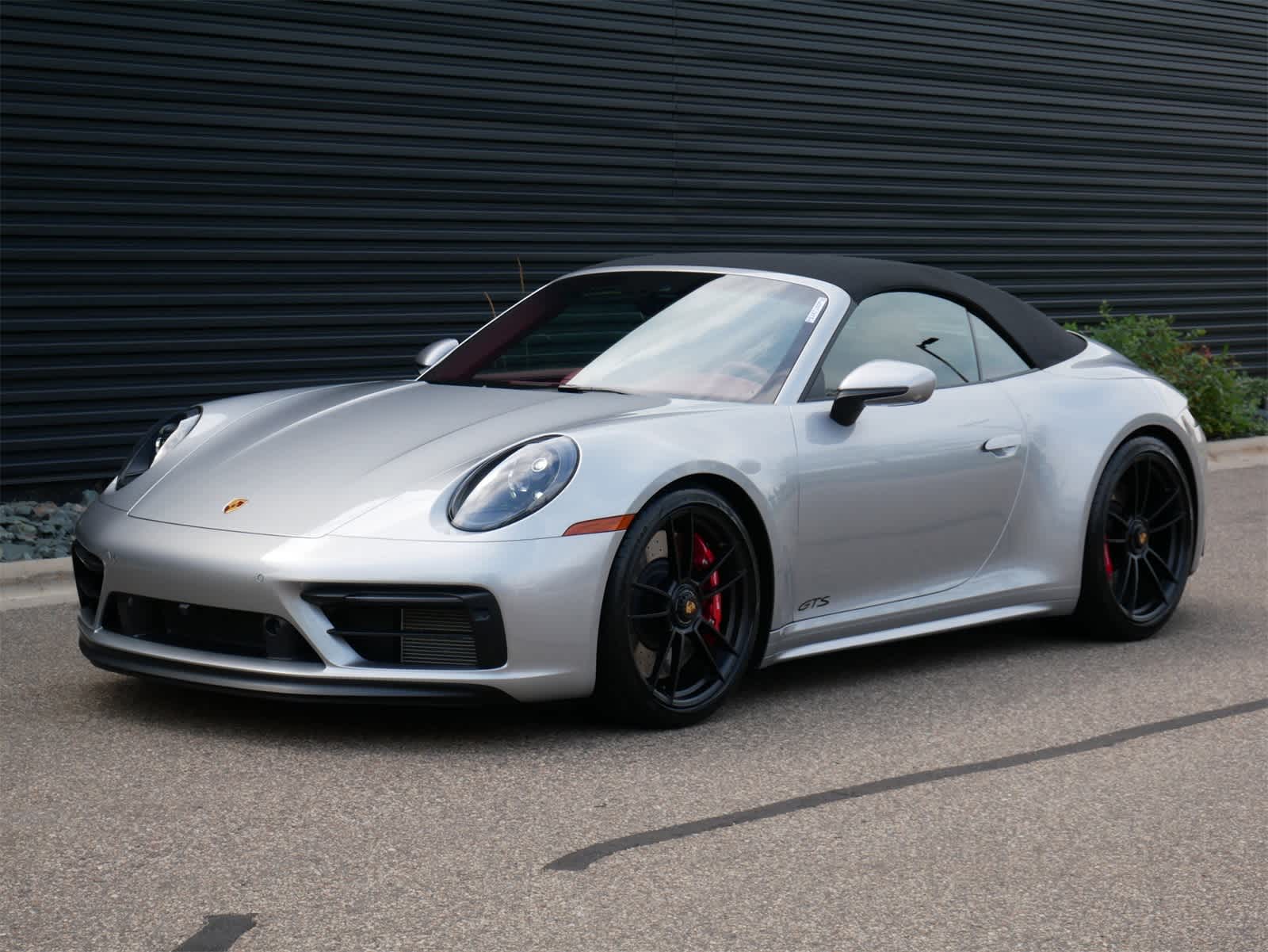Thumbnail: 2023 Porsche 911 - 2