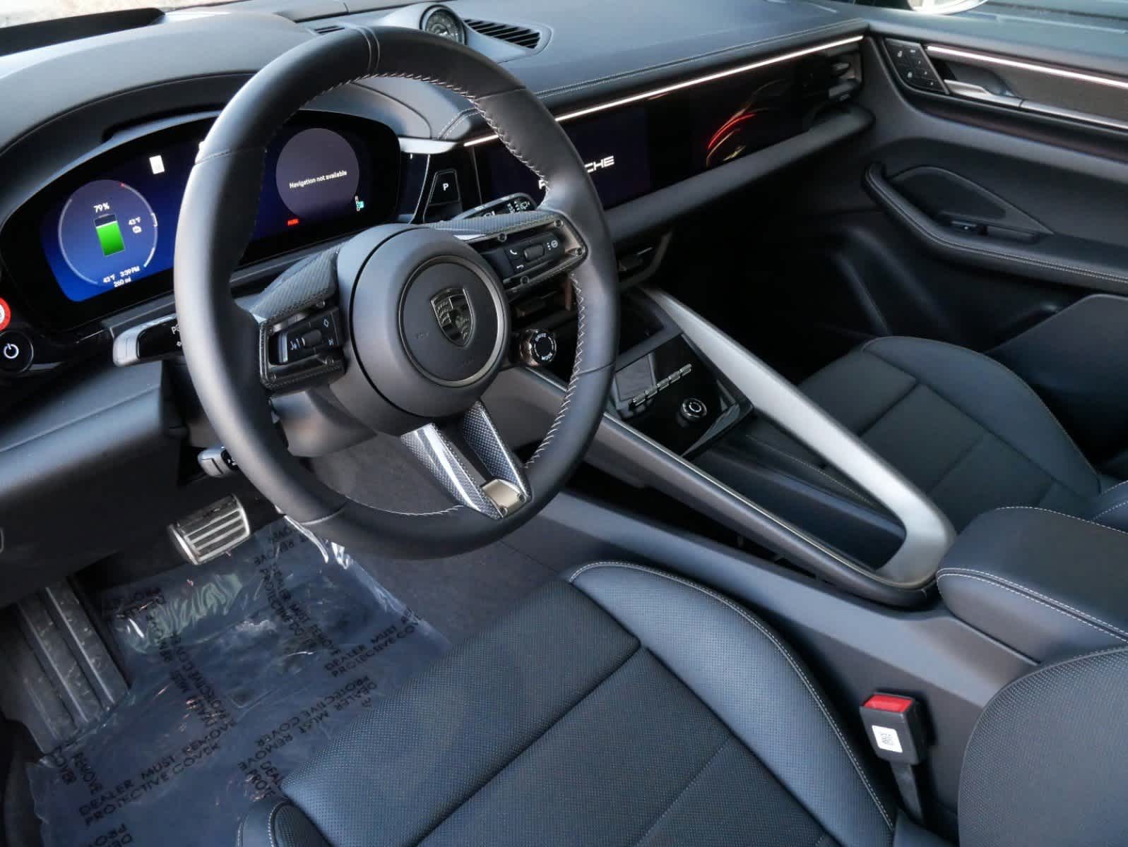 Thumbnail: 2024 Porsche Macan - 4