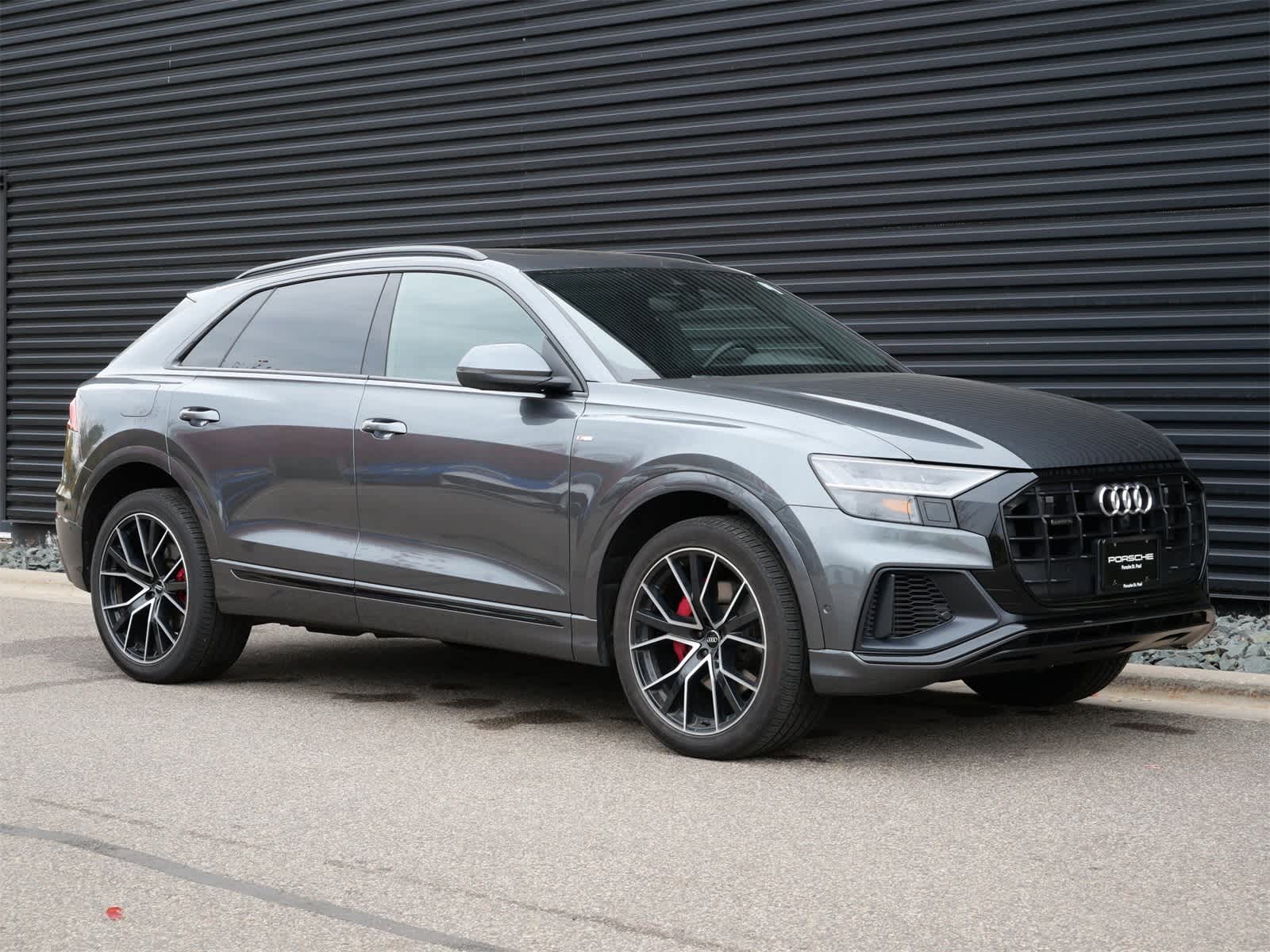 Thumbnail: 2021 Audi Q8 - 27