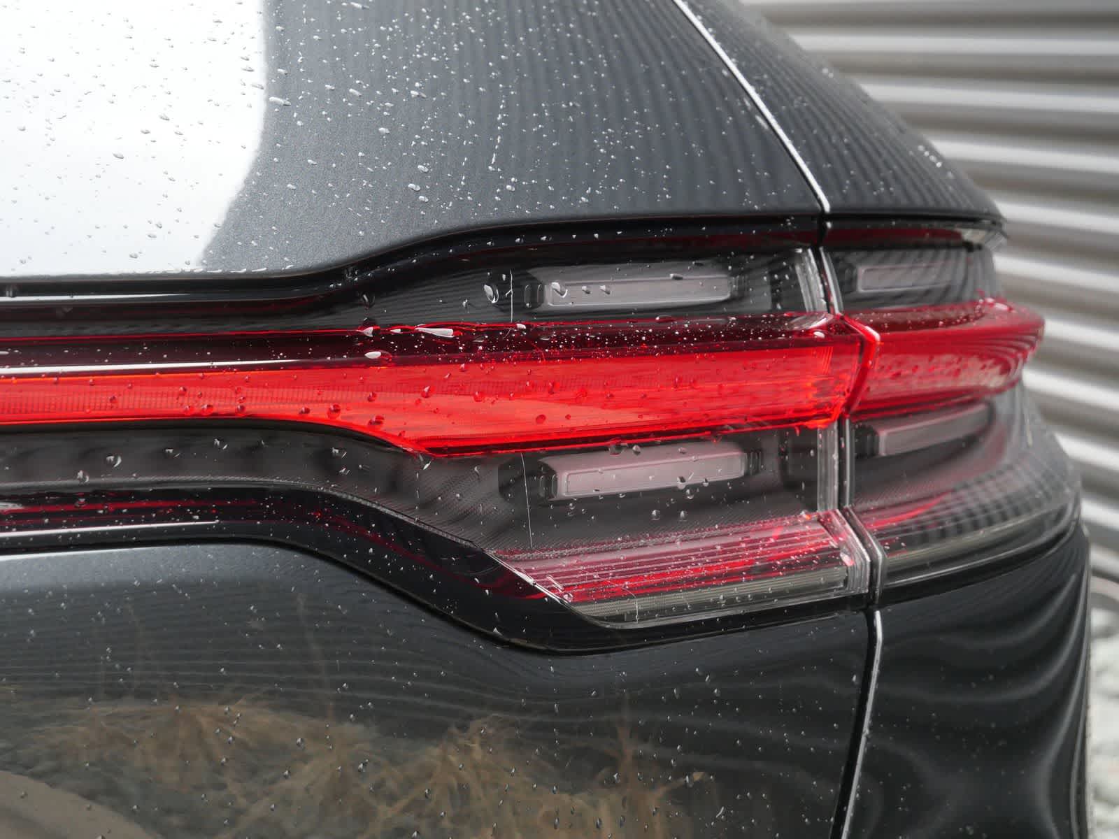 Thumbnail: 2023 Porsche Macan - 8