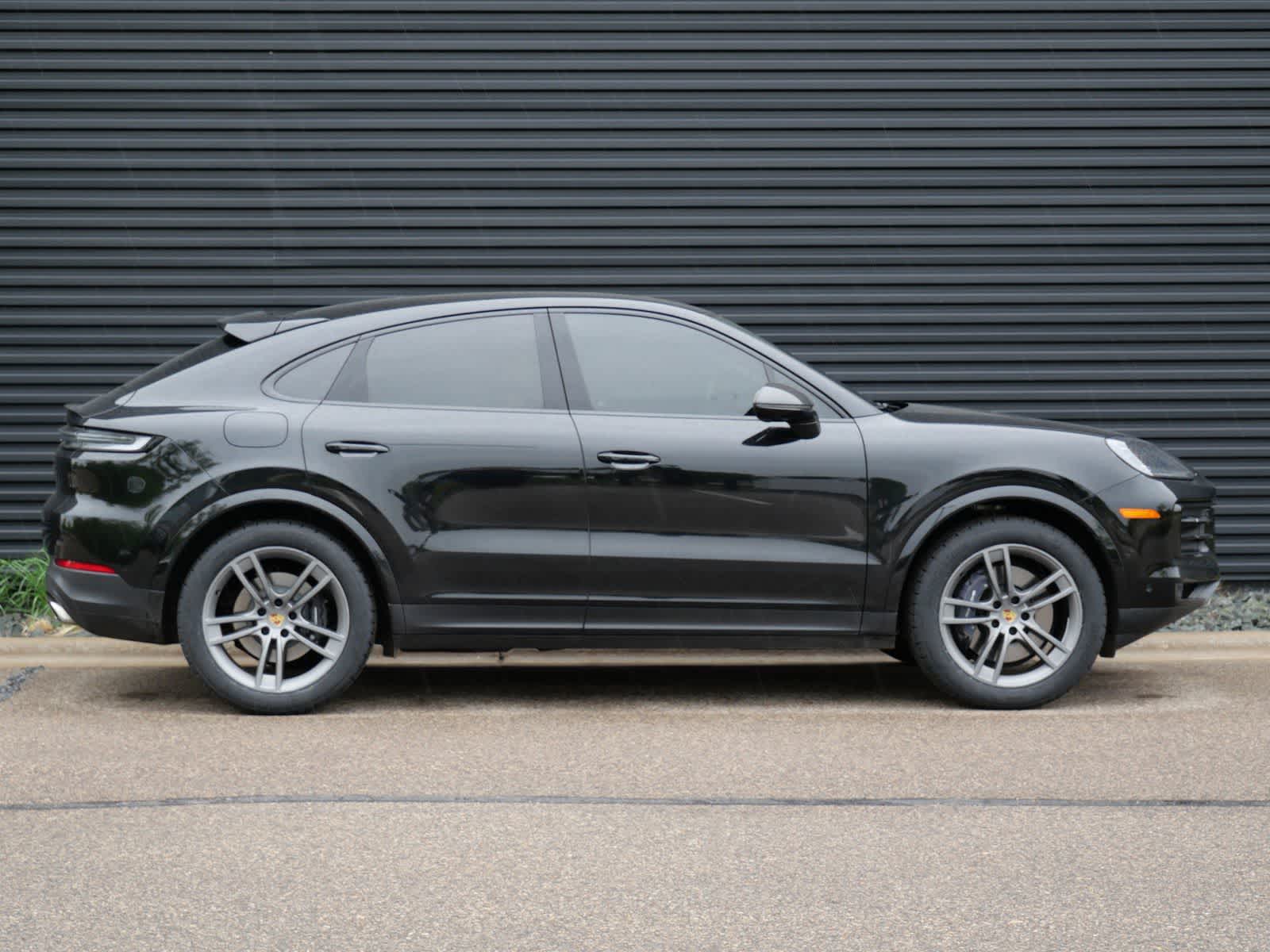 Thumbnail: 2024 Porsche Cayenne - 25