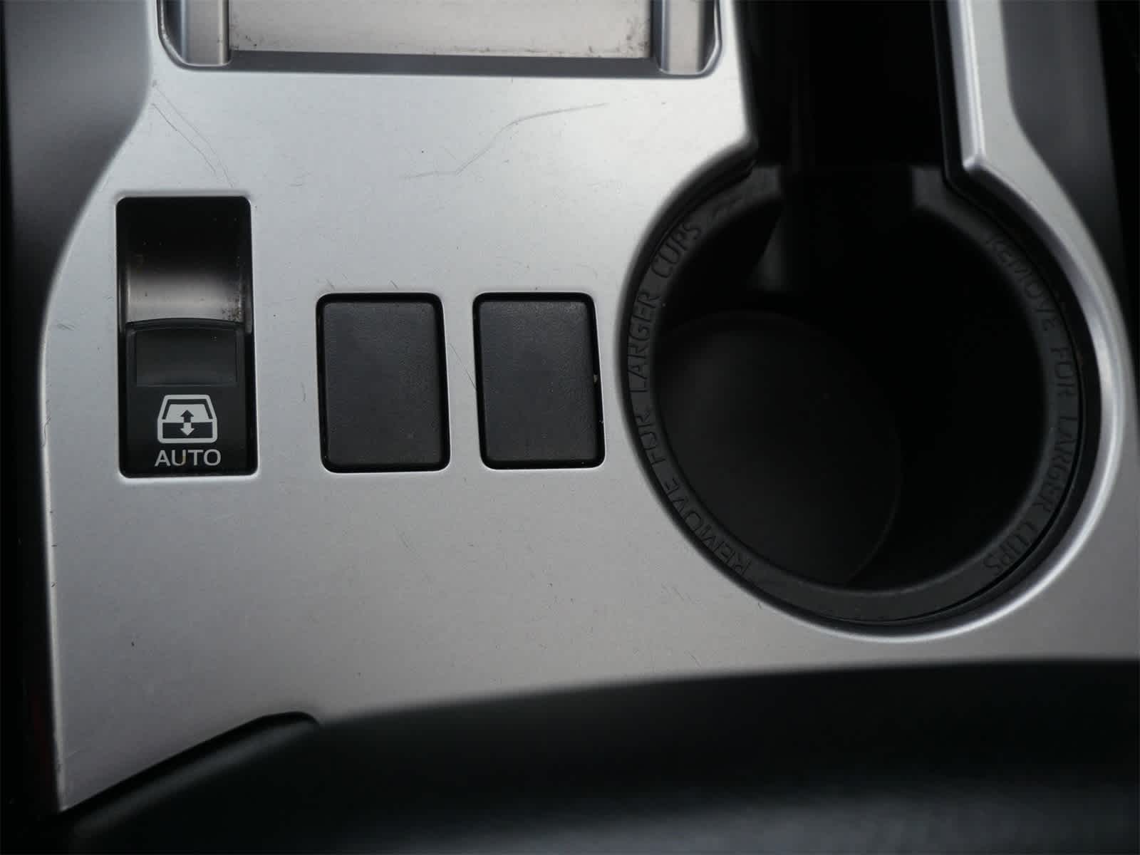 Thumbnail: 2022 Toyota 4Runner - 16