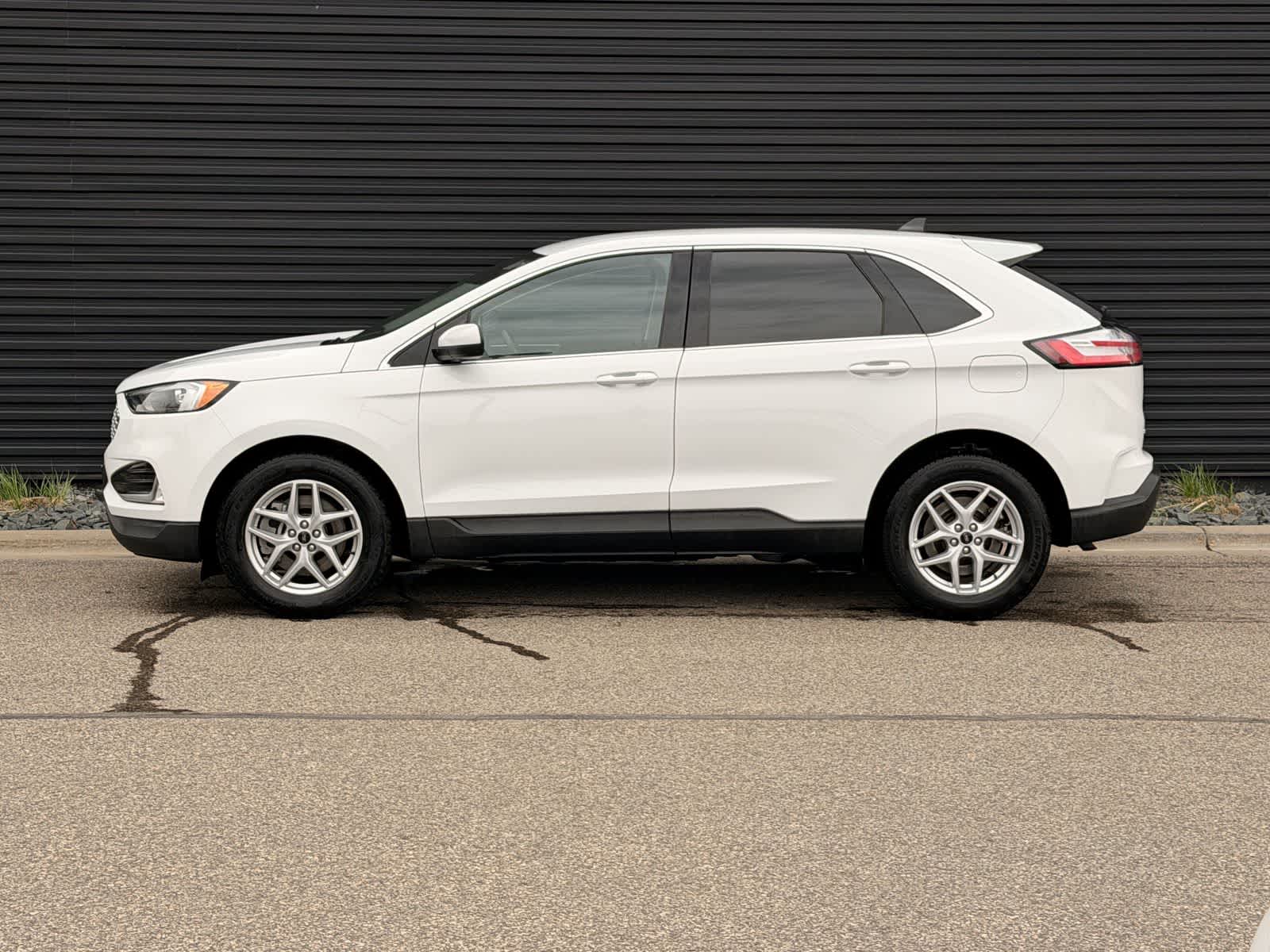 Thumbnail: 2023 Ford Edge - 2