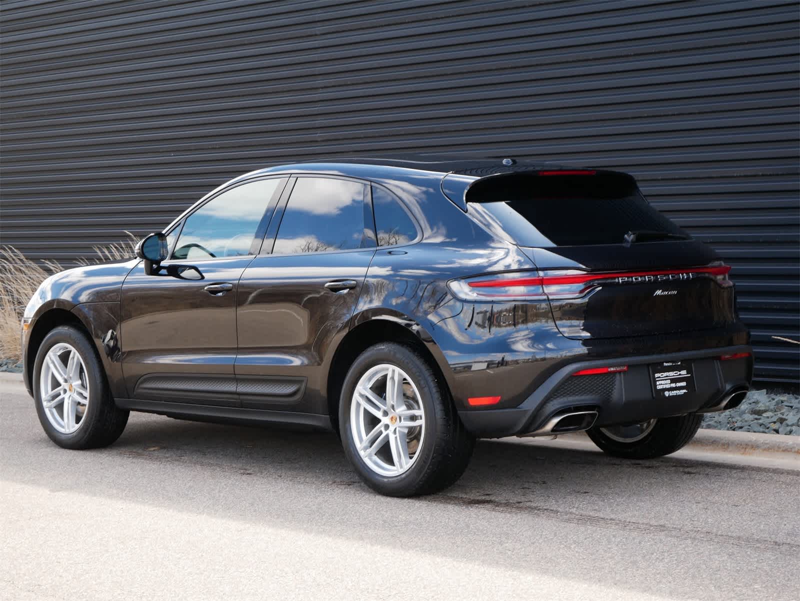 2024 Porsche Macan Base 3
